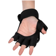 Load image into Gallery viewer, Brabo Extreme Player Glove
