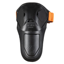 Load image into Gallery viewer, Brabo Extreme Kneeguards OSFA Bk/Or
