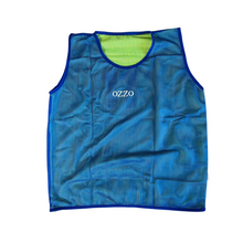 Load image into Gallery viewer, Ozzo REVERSIBLE Bibs - set of 10
